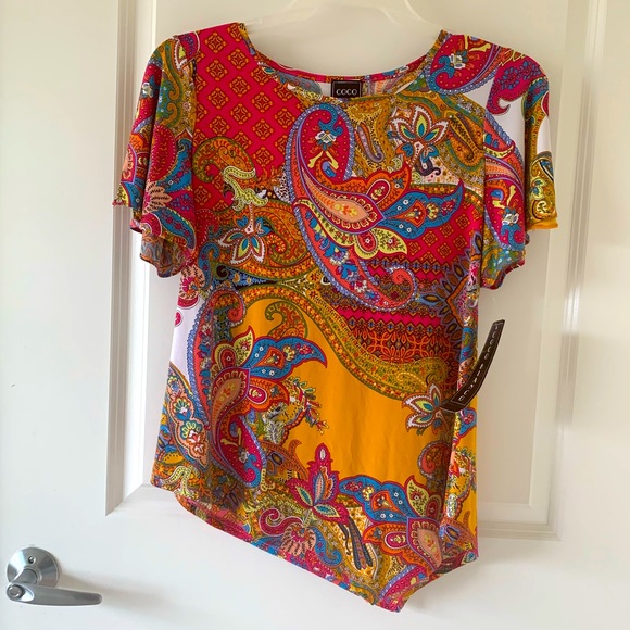 Coco bianco floral half sleeve with side cut - Picture 1 of 5